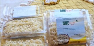 Dosen Unhas Beri Nilai Tambah Rumput Laut, Hasilkan Enam Produk Berijin BPOM FOTO: Produk Makanan hasil pengelolaan dari bahan baku rumput laut.