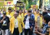 BARAK 145; Politik Bukan sekadar soal Kompetisi, Tetapi Tentang Menjaga Kepercayaan FOTO: Panglima BARAK 145, Illank Radjab, S.H. saat mendampingi Ilham Arif Sirajuddin (IAS) mengembalikan formulir pendaftaran sebagai bakal calon Ketua DPD I Partai Golkar Sulawesi Selatan. Jumat (17/7/2026) . (Ist)