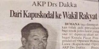 Ayah Putri Dakka Pernah Tercatat Sebagai Anggota Fraksi ABRI di DPRD Lutra FOTO: Lembaran koran dari Palopo Pos, Terbitan Selasa 17 Juli 2001, Nampak seorang anggota Polri AKP Drs Dakka. (Sumber dokumen dari akun Facebook Putri Dakka)