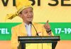 Saat Musda Golkar Sulsel Digelar APPI, Andi Ina dan Suhartina Pergi Umroh FOTO: Ketua Umum DPP Partai Golkar Bahlil Lahadalia saat menyampaikan kata sambutan digelaran Musda Golkar Sulsel ke XI di Hotel Claro Makassar, Sabtu (18/7/2026). (Istimewa)
