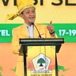 Saat Musda Golkar Sulsel Digelar APPI, Andi Ina dan Suhartina Pergi Umroh FOTO: Ketua Umum DPP Partai Golkar Bahlil Lahadalia saat menyampaikan kata sambutan digelaran Musda Golkar Sulsel ke XI di Hotel Claro Makassar, Sabtu (18/7/2026). (Istimewa)