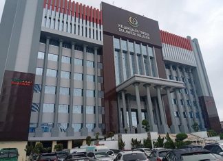 Hasil Audit BPK Diterima, Penyidik Kembali Buka Berkas Eks Pj Gubernur Sulsel di Kasus Bibit Nanas FOTO: Kejaksaan Tinggi Sulawesi Selatan Jl. Urip Sumoharjo Km 4 Makassar. (LN)
