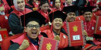 Wisuda Juli 2026, 1.355 Lulusan Baru Unhas Siap Berkontribusi bagi Kemajuan Sains dan Masyarakat FOTO: Wisudawan Universitas Hasanuddin. (Humans Unhas)