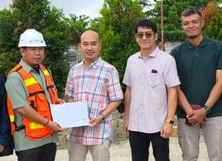 Menuju Pilwalkot 2029, H. Sofian Usung Visi Besar: PAD Naik Berlipat, Wujudkan Makassar Melesat dengan Kota Berbasis Data Ket Foto: H Sofian (Helm Putih) Bersama kolega bisnisnya (Ist)*