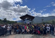 Ratusan Petani Laoli Bertahan di Lahan, Tolak Rencana Pengosongan oleh Pemkab Lutim FOTO: Ratusan petani bersama anggota keluarga mereka berkumpul di lahan Dusun Laoli, Desa Harapan, Kecamatan Malili, Selasa (28/7/2026) siang. (Ist)