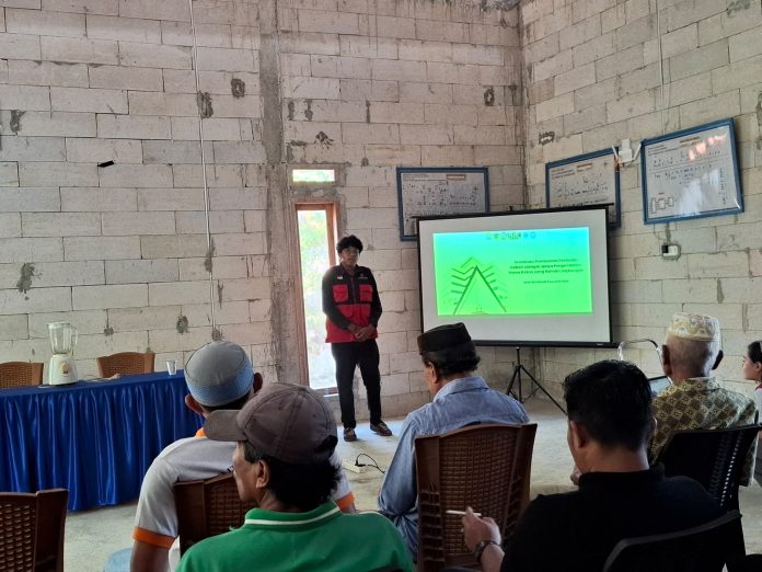 FOTO: Pemberian edukasi kepada masyarakat mengenai pembuatan pestisida nabati sebagai upaya mendukung budidaya kakao yang ramah lingkungan.