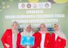Mahasiswa Unhas Ubah Serai dan Pandan Jadi Senjata Alami Melawan Kutu Beras FOTO: Tim PHARMACOUNT Unhas, Humairah Afifah (Farmasi 2023), Afiya Nahda Hesa (Farmasi 2024), Artika Sari Supardy (Akuntansi 2024), Adinda Yulia (Akuntansi 2024).