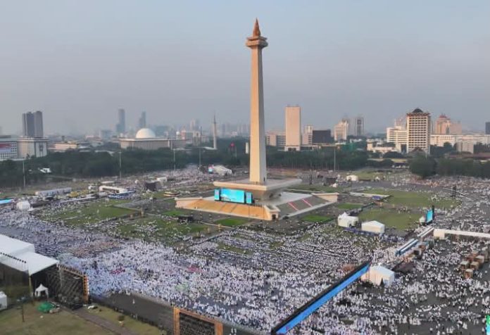 FOTO: Suasana khidmat menyelimuti kawasan Monumen Nasional (Monas), Jakarta, Sabtu (01/08/2026) malam, (Sumber: BPMI Setpres) FOTO: Suasana khidmat menyelimuti kawasan Monumen Nasional (Monas), Jakarta, Sabtu (01/08/2026) malam, (Sumber: BPMI Setpres)