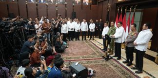 Menko Polkam: Pemerintah Solid dan bersinergi Menjaga Stabilitas Keamanan Nasional FOTO: Menko Polkam Jenderal TNI (Purn.) Djamari Chaniago dalam konferensi pers di Kantor Kemenko Polkam, Jakarta, Rabu (5/8/2026). (Dok Humas Kemenko Polkam RI)