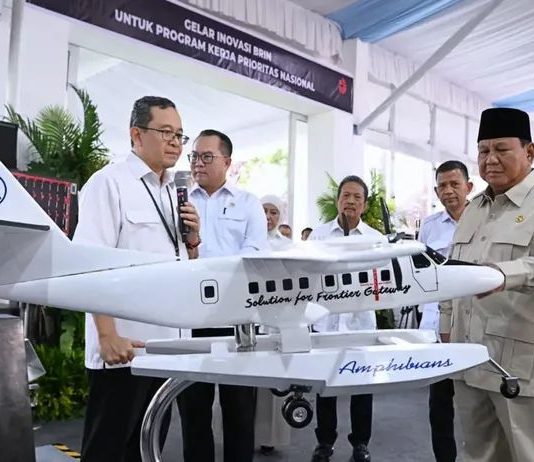Pertama Kalinya, Periset Diundang dan Pamerkan Hasil Riset di Istana FOTO: Presiden Prabowo Subianto melakukan pertemuan dengan 150 periset dari Badan Riset dan Inovasi Nasional (BRIN) di Istana Kepresidenan Jakarta, Kamis (06/08/2026) lalu. (Sumber: BPMI Setpres)