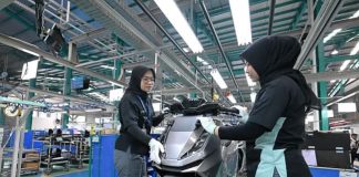 Presiden Prabowo Luncurkan Motor Listrik Nasional, Tonggak Kemandirian Teknologi dan Industri Nasional FOTO: Motor Listrik Nasional (MoLiNas) beserta ekosistem pendukungnya di Fasilitas Produksi ALVA, Cikarang, Kabupaten Bekasi, Jawa Barat, Kamis (13/08/2026). (Sumber: BPMI Setpres)