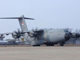 Dua Pesawat Milik TNI AU Dilibatkan Kirim Bantuan Kemanusiaan ke NTT FOTO: Dua pesawat terdiri dari C-130 Hercules dan Airbus A400M yang dioperasikan oleh Skadron Udara 31 Wing Udara I Unsur Angkut Lanud Halim Perdanakusuma, Jakarta, Minggu (16/8/2026). (Dok. TNI AU)