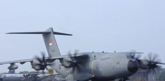 Dua Pesawat Milik TNI AU Dilibatkan Kirim Bantuan Kemanusiaan ke NTT FOTO: Dua pesawat terdiri dari C-130 Hercules dan Airbus A400M yang dioperasikan oleh Skadron Udara 31 Wing Udara I Unsur Angkut Lanud Halim Perdanakusuma, Jakarta, Minggu (16/8/2026). (Dok. TNI AU)