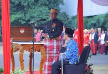 HUT ke-81 RI, Mentan Amran: Negara Harus Hadir untuk Saudara Kita di NTT FOTO: Menteri Pertanian (Mentan) Andi Amran Sulaiman Inspektur Upacara pada Peringatan HUT ke-81 Kemerdekaan RI di Jakarta, Senin (17/8). (Dok. Kementan)