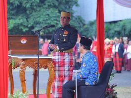HUT ke-81 RI, Mentan Amran: Negara Harus Hadir untuk Saudara Kita di NTT FOTO: Menteri Pertanian (Mentan) Andi Amran Sulaiman Inspektur Upacara pada Peringatan HUT ke-81 Kemerdekaan RI di Jakarta, Senin (17/8). (Dok. Kementan)