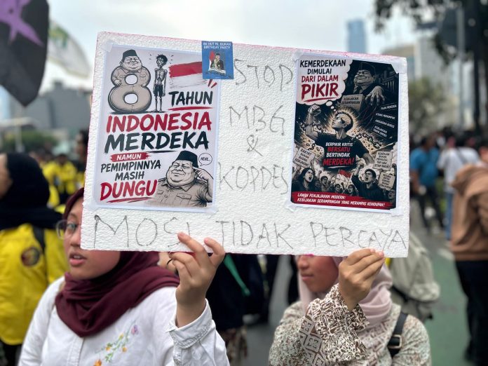 FOTO: Aksi unjuk rasa BEM UI dan FMN di Jakarta. (Dok. BBCNews via Facebook) FOTO: Aksi unjuk rasa BEM UI dan FMN di Jakarta. (Dok. BBCNews via Facebook)