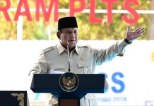 Kedaulatan Energi adalah Fondasi Kemandirian Bangsa FOTO: Presiden Prabowo Subianto secara resmi meluncurkan program Pembangkit Listrik Tenaga Surya (PLTS) 100 gigawatt peak (GWp) yang dipusatkan di PLTS Site Gilimanuk, Kabupaten Jembrana, Bali. Selasa, 25 Agustus 2026. (Dok Seskab)