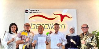 Tindak Lanjut Arahan Mentan Amran, Berdikari Siapkan 30.000 Ton SBM untuk Peternak Rakyat FOTO: Direktur Operasional PT Berdikari Agung, Menindaklanjuti arahan Menteri Pertanian sekaligus Kepala Badan Pangan Nasional (Bapanas) Andi Amran Sulaiman. (Dok Kementan)