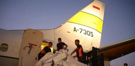 Gempa NTT, TNI Kerahkan 8.012 Personel dan Salurkan 803,824 Ton Bantuan FOTO: TNI terus melakukan penanganan dampak gempa bumi di Nusa Tenggara Timur (NTT). Hingga Minggu (23/8/2026), sebanyak 8.012 personel telah dikerahkan untuk membantu masyarakat dan mendukung berbagai kegiatan penanganan bencana di wilayah terdampak (DOK. Puspen TNI)