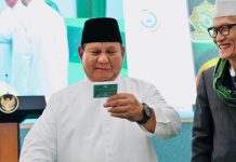 Prabowo Hadiri Penutupan Muktamar, Resmi Jadi Anggota NU FOTO: Presiden RI Prabowo Subianto menghadiri penutupan Muktamar Ke-35 Nahdlatul Ulama (NU) di Pondok Pesantren Bahrul Ulum, Jombang, Jawa Timur, Senin (31/8/2026). (Dok Seskab)
