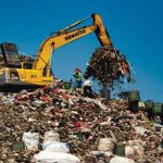 TPST Bantargebang Hanya Terima Sampah Residu, Solusinya: Pemprov DKI Siapkan Pengangkutan Terjadwal Jenis Sampah FOTO: TPST Bantargebang menerima sampah warga DKI Jakarta mencapai 4.000 ton per hari. (Foto: Shutterstock)