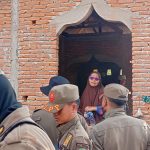 HAM-LUTIM Batara Guru: Pembangunan Harus Hadirkan Keadilan, Bukan Ketakutan FOTO: Salah satu warga bertahan di bagunan masjid di Dusun Laoli, Desa Harapan, Kecamatan Malili. (Ist)