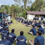 Tiba di Weri, Tim Ekspedisi Patriot Unhas Mulai Misi Riset Multidisiplin di Fakfak Timur FOTO: Kedatangan 120 personel Tim Ekspedisi Patriot (TEP) Universitas Hasanuddin (Unhas) di Kampung Weri, Distrik Fakfak Timur.
