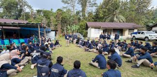 Tiba di Weri, Tim Ekspedisi Patriot Unhas Mulai Misi Riset Multidisiplin di Fakfak Timur FOTO: Kedatangan 120 personel Tim Ekspedisi Patriot (TEP) Universitas Hasanuddin (Unhas) di Kampung Weri, Distrik Fakfak Timur.