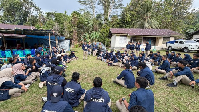 FOTO: Kedatangan 120 personel Tim Ekspedisi Patriot (TEP) Universitas Hasanuddin (Unhas) di Kampung Weri, Distrik Fakfak Timur. 