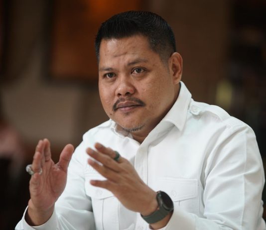 LOGIS 08 Sebut Menhub Tak Mampu Benahi Transportasi Nasional, Minta Prabowo Copot Ket Foto: Ketua Umum Logis 08, Anshar Ilo (Ist)**
