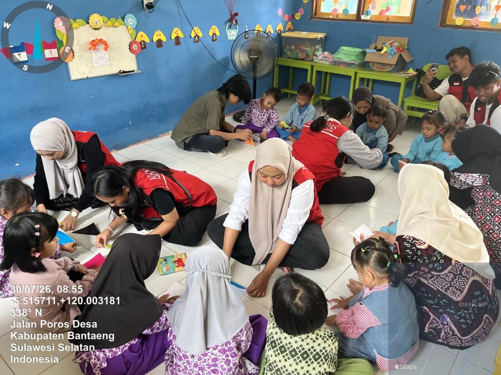 FOTO: Mahasiswa Kuliah Kerja Nyata (KKN) Tematik Pemberdayaan Desa Gelombang 116 Universitas Hasanuddin (Unhas) sukses melaksanakan kegiatan edukasi di TK Miftahul Khaer, Desa Biangloe, Kecamatan Pa’jukukang, Kabupaten Bantaeng. Jumat (7/8/2026)