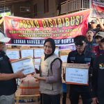Peduli Korban Kebakaran, Ormas Laskar Garuda Indonesia bersatu Salurkan Bantuan FOTO: Bentuk kepedulian terhadap musibah kebakaran di Marbo kecamatan Tallo, kota Makassar, provinsi Sulawesi Selatan Organisasi Masyarakat (Ormas) Laskar garuda Indonesia bersatu (LGIB) menyalurkan berbagai bantuan guna meringankan beban korban musibah kebakaran, Minggu (9/08/26).