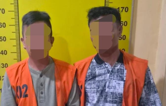 FOTO: Sat Narkoba Polresta Deli Serdang kembali tangkap 2 pria yang diduga sebagai pengedar narkoba di Desa Sei Tuan Kec. Pantai Labu Kab. Deli Serdang. Sabtu (08/08/26) FOTO: Sat Narkoba Polresta Deli Serdang kembali tangkap 2 pria yang diduga sebagai pengedar narkoba di Desa Sei Tuan Kec. Pantai Labu Kab. Deli Serdang. Sabtu (08/08/26)