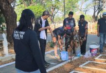 Bakti Sosial Bersama TNI-Polri di TMP Panaikang, Karang Taruna Turunkan 30 Pengurus dan Anggota FOTO: Karang Taruna Makassar saat mengikuti kegiatan bakti sosial di TMP Panaikang. Rabu (12/8/2026). (Ist)