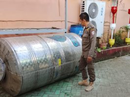 Sukseskan Pilah Sampah Pemkot Makassar, Karang Taruna Bangun Teba Raksasa FOTO: Tandong ukuran 3000 ltr disiapkan untuk pembangunan teba raksasa oleh Karang Taruna Kota Makassar. (Ist)