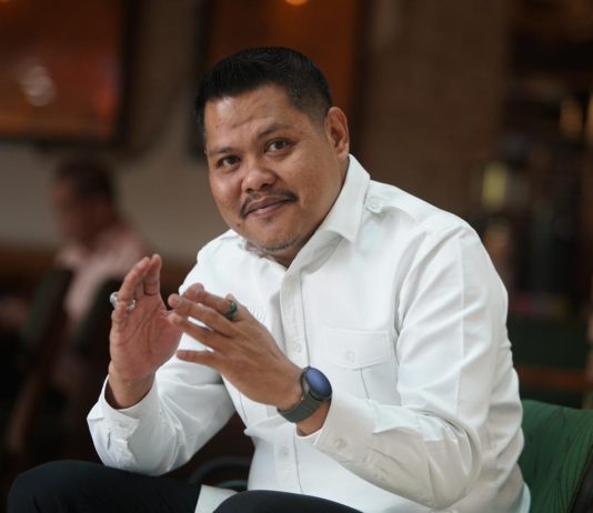 LOGIS 08: Kerja Nyata Prabowo Resmikan Ribuan Jembatan, Jutaan Rakyat Terhubung Akses Pendidikan Ket Foto: Ketua Umum Logis 08 Anshar Ilo (Ist)*