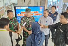 Kodam XIV/Hasanuddin, RS dr. Wahidin Sudiro Husodo dan Karang Taruna Gelar Kegiatan Donor Darah FOTO: Dandim 1408 Makassar, Kolonel Kav. Ino Dwi Setyo Darmawan, S.E., M.Han. dan Direktur RS dr Wahidin Sudiro Husodo, dr Anas Ahmad, Sp.B.FICS didampingi Ketua Karang Taruna Makassar Muhammad Zulkifli, ST, MT. (Ist)