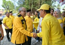 Rahmat: Kehadiran IAS Buka Jalan Kembalinya Kejayaan Golkar Kota Palopo FOTO: Ketua DPD I Partai Golkar Sulsel, Ilham Arief Sirajuddin (IAS) datangi DPD II Partai Golkar Kota Palopo salam rangka melaksanakan konsolidasi menuju kemenangan pemilu 2029 mendatang. Konsolidasi itu dilaksanakan di Sekertariat DPD II Golkar Kota Palopo, Kamis, 13 Agustus 2026.