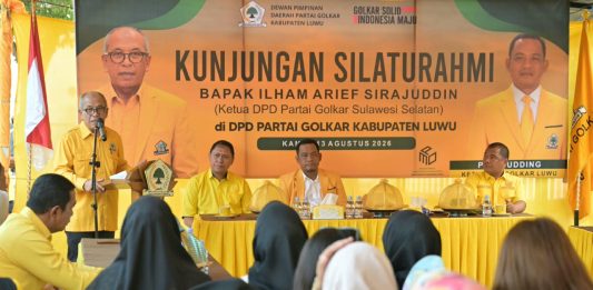 Di Kabupaten Luwu, IAS Inginkan Konsolidasi Kader Sampai di Akar Rumput FOTO: Ketua DPD I Partai Golkar Sulsel, Ilham Arief Sirajuddin (IAS) bersama rombongan fungsionaris Golkar saat menggelar konsolidasi dengan pengurus dan kader partai golkar di Kabupaten Luwu, Kamis (13/8/2026). (Ist)