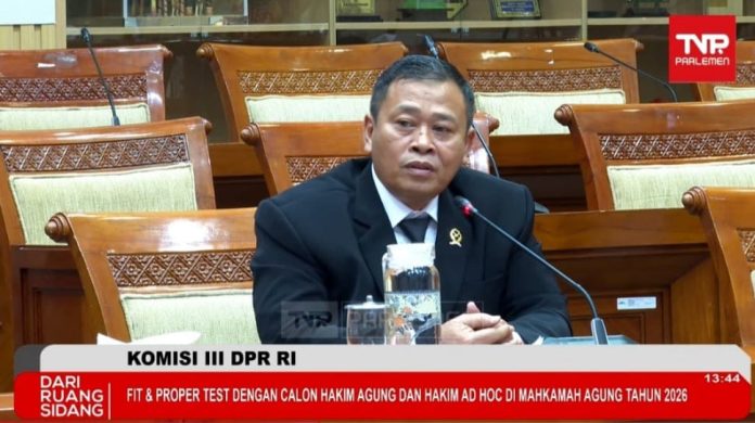 FOTO: Plt Kepala Pengadilan Militer I-04 Palembang Letkol Chk Sudiyo saat menjalani fit and proper test sebagai calon Hakim Ad Hoc Tindak Pidana Korupsi (Tipikor) pada Mahkamah Agung (MA) di Komisi III DPR, Rabu (12/8/2026). (Tangkapan layar) FOTO: Plt Kepala Pengadilan Militer I-04 Palembang Letkol Chk Sudiyo saat menjalani fit and proper test sebagai calon Hakim Ad Hoc Tindak Pidana Korupsi (Tipikor) pada Mahkamah Agung (MA) di Komisi III DPR, Rabu (12/8/2026). (Tangkapan layar)