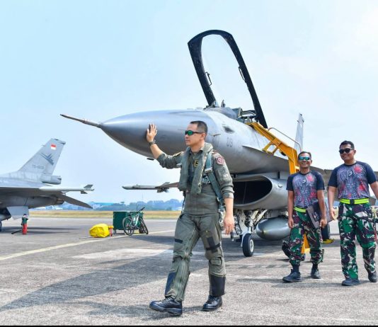 TNI AU Matangkan Kesiapan Demo Udara HUT ke-81 Kemerdekaan RI FOTO: TNI Angkatan Udara terus mematangkan persiapan demonstrasi udara untuk memeriahkan HUT ke-81 Kemerdekaan Republik Indonesia. (Dok.TNI AU)