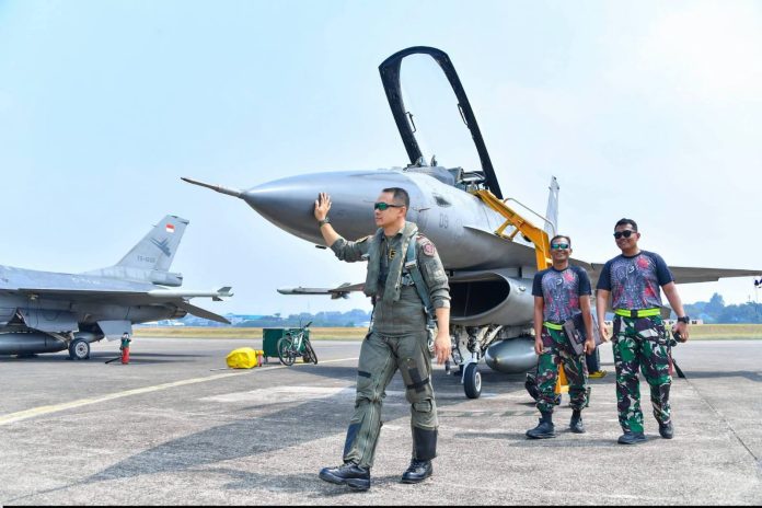 FOTO: TNI Angkatan Udara terus mematangkan persiapan demonstrasi udara untuk memeriahkan HUT ke-81 Kemerdekaan Republik Indonesia. (Dok.TNI AU) FOTO: TNI Angkatan Udara terus mematangkan persiapan demonstrasi udara untuk memeriahkan HUT ke-81 Kemerdekaan Republik Indonesia. (Dok.TNI AU)