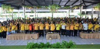 Lukman B Kady Bantah Tudingan Kader Golkar Sulsel Tak Solid Saat IAS Roadshow ke DPD II FOTO: Pengurus DPD Golkar Sulsel dan DPD II saat kegiatan roadshow konsolidasi partai golkar di Dapil 2 dan 3 Sulawesi Selatan. (Ist)