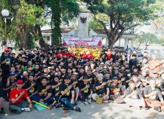 Sambut HUT ke-81 RI, LDII Sulsel dan SPN Batua Gelar Kerja Bakti Nasional di TMP Panaikang FOTO: Dewan Pimpinan Wilayah (DPW) Lembaga Dakwah Islam Indonesia (LDII) Sulawesi Selatan bersama Sekolah Polisi Negara (SPN) Batua Polda Sulsel menggelar kegiatan Kerja Bakti Nasional 2026 di Taman Makam Pahlawan (TMP) Panaikang, Kota Makassar pada Jumat (14/8/2026).