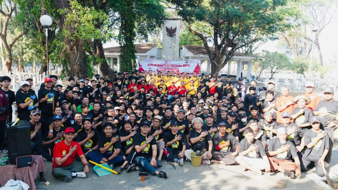 FOTO: Dewan Pimpinan Wilayah (DPW) Lembaga Dakwah Islam Indonesia (LDII) Sulawesi Selatan bersama Sekolah Polisi Negara (SPN) Batua Polda Sulsel menggelar kegiatan Kerja Bakti Nasional 2026 di Taman Makam Pahlawan (TMP) Panaikang, Kota Makassar pada Jumat (14/8/2026). FOTO: Dewan Pimpinan Wilayah (DPW) Lembaga Dakwah Islam Indonesia (LDII) Sulawesi Selatan bersama Sekolah Polisi Negara (SPN) Batua Polda Sulsel menggelar kegiatan Kerja Bakti Nasional 2026 di Taman Makam Pahlawan (TMP) Panaikang, Kota Makassar pada Jumat (14/8/2026).