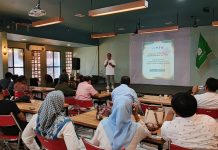 KKLT Genap 20 Tahun, Diaspora Luwu Timur Mulai Bicara Kontribusi Strategis FOTO: Peringatan Milad ke-20 KKLT yang digelar di Cafe Dawai, Tamalanrea, Makassar, Sabtu (15/8/2026). (ist)