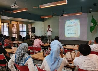 KKLT Genap 20 Tahun, Diaspora Luwu Timur Mulai Bicara Kontribusi Strategis FOTO: Peringatan Milad ke-20 KKLT yang digelar di Cafe Dawai, Tamalanrea, Makassar, Sabtu (15/8/2026). (ist)