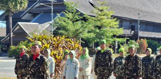 PPM Gowa Peringati HUT RI ke-81 di Balla Lompoa: Kenang Perjuangan Kacong Daeng Lalang FOTO: Dalam rangka memperingati detik-detik Hari Ulang Tahun (HUT) ke-81 Kemerdekaan Republik Indonesia, Pemuda Panca Marga (PPM) Kabupaten Gowa menggelar kegiatan peringatan di halaman Rumah Adat Balla Lompoa Kabupaten Gowa, Senin, 17 Agustus 2026.
