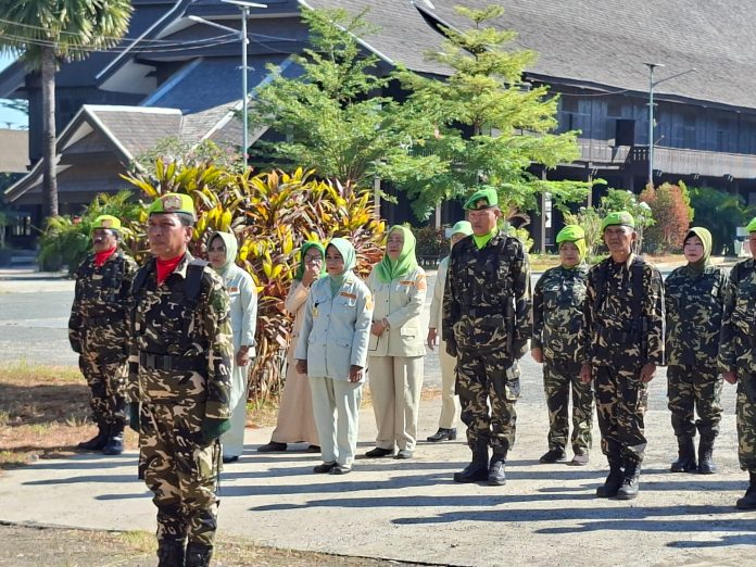 FOTO: Dalam rangka memperingati detik-detik Hari Ulang Tahun (HUT) ke-81 Kemerdekaan Republik Indonesia, Pemuda Panca Marga (PPM) Kabupaten Gowa menggelar kegiatan peringatan di halaman Rumah Adat Balla Lompoa Kabupaten Gowa, Senin, 17 Agustus 2026. FOTO: Dalam rangka memperingati detik-detik Hari Ulang Tahun (HUT) ke-81 Kemerdekaan Republik Indonesia, Pemuda Panca Marga (PPM) Kabupaten Gowa menggelar kegiatan peringatan di halaman Rumah Adat Balla Lompoa Kabupaten Gowa, Senin, 17 Agustus 2026.