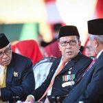Dua Mantan Wali Kota dan Wakil Wali Kota Hadiri Upacara HUT RI Ke 81 di Lapangan Karebosi Makassar FOTO: Ilham Arief Sirajuddin (IAS) dan Moh Ramdhan Pomanto (Danny Pomanto). Sedangkan dua mantan Wakil Wali Kota Makassar lainnya, Andi Herry Iskandar. (Dok. DP)